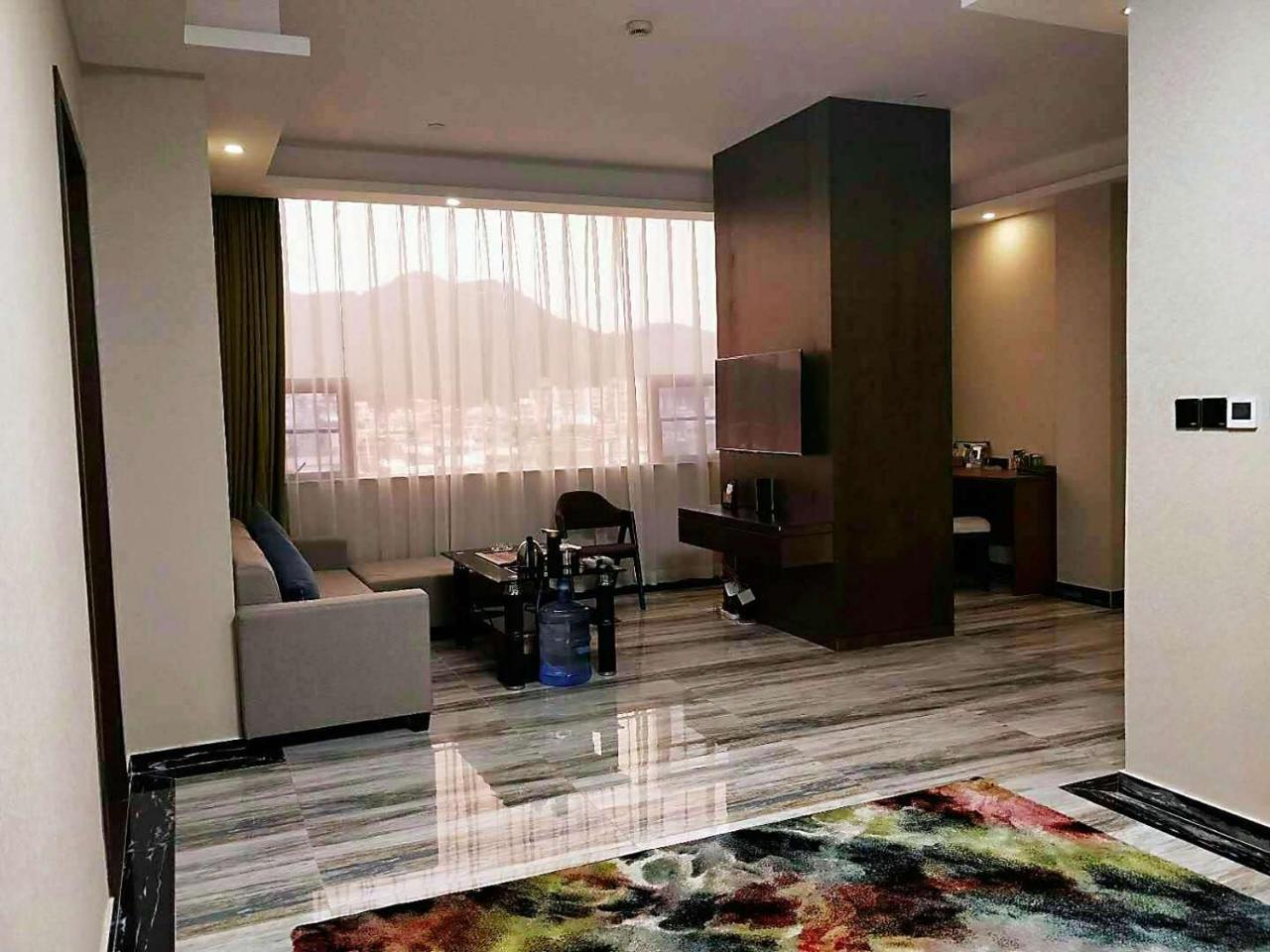 Kardon Hotel Gorgeous Cantão Exterior foto