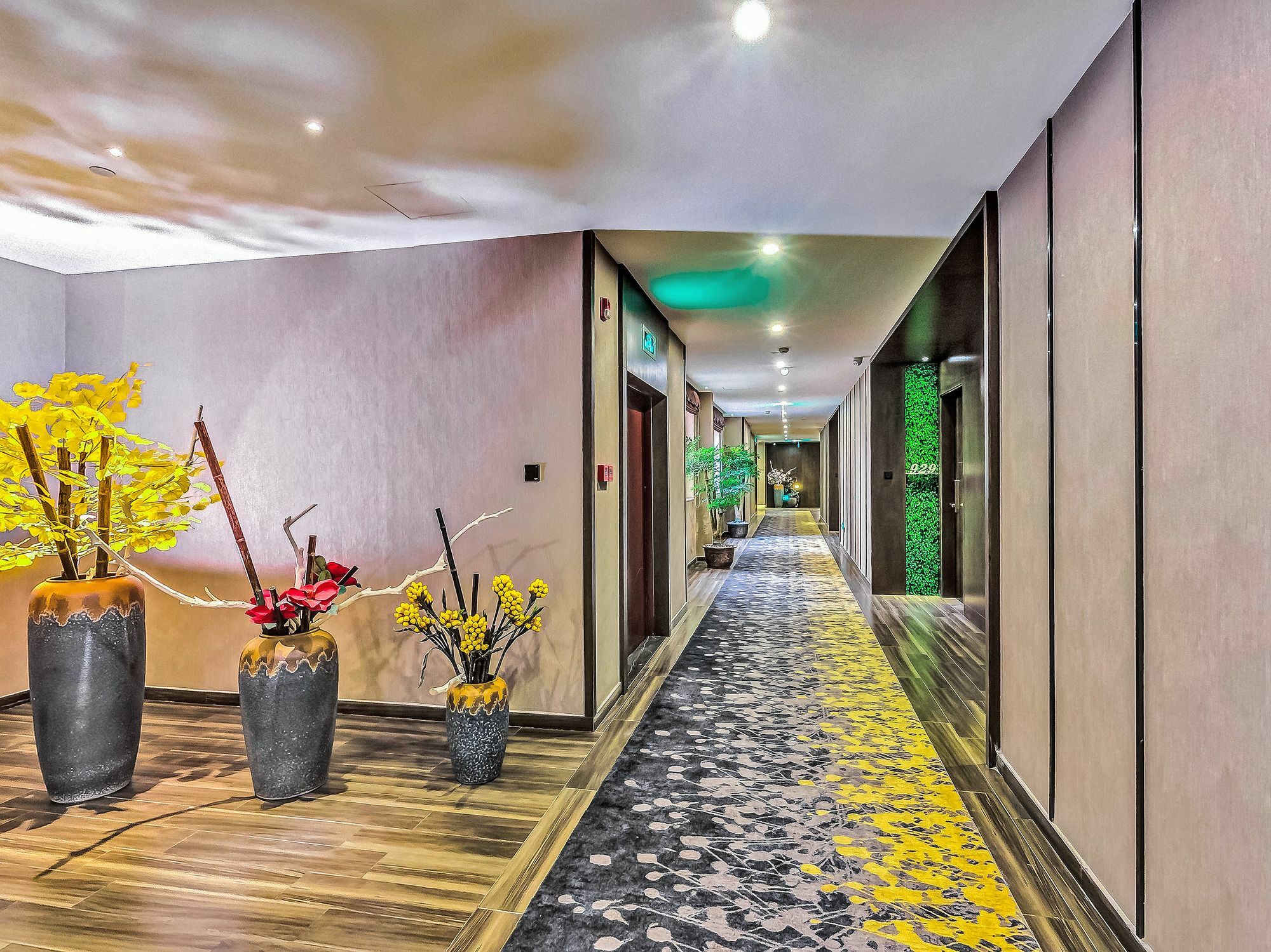 Kardon Hotel Gorgeous Cantão Exterior foto